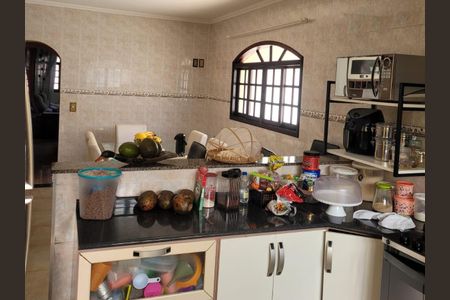 Casa para alugar com 2 quartos, 210m² em Vila Cintra, Mogi das Cruzes