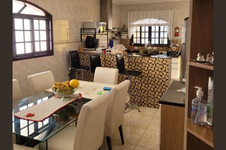 Casa para alugar com 2 quartos, 210m² em Vila Cintra, Mogi das Cruzes