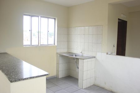 Sala com cozinha americana  de apartamento para alugar com 2 quartos, 75m² em Jardim Baruch, Guarulhos