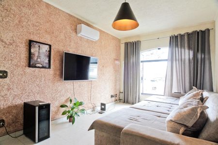 Sala de casa para alugar com 3 quartos, 650m² em Parque Sao Domingos, São Paulo