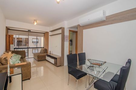 Sala de apartamento para alugar com 2 quartos, 68m² em Petrópolis, Porto Alegre
