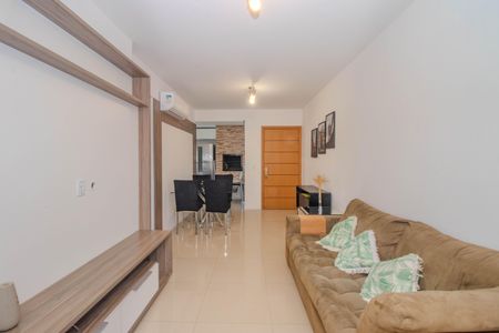 Sala de apartamento para alugar com 2 quartos, 68m² em Petrópolis, Porto Alegre