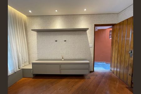 Sala de casa para alugar com 2 quartos, 100m² em Jardim das Vertentes, São Paulo