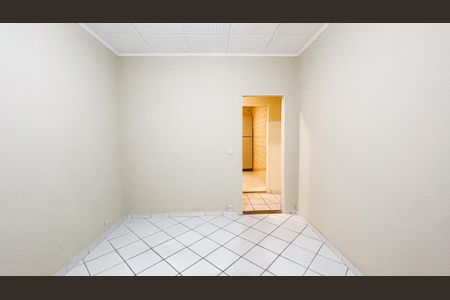 Sala de casa para alugar com 2 quartos, 73m² em Vila Diva, São Paulo