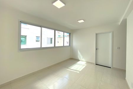 Sala de apartamento para alugar com 2 quartos, 60m² em Serra, Belo Horizonte
