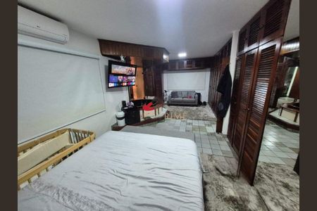 Casa à venda com 3 quartos, 277m² em Planalto Paulista, São Paulo