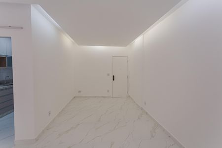 Apartamento para alugar com 108m², 3 quartos e 2 vagasSala