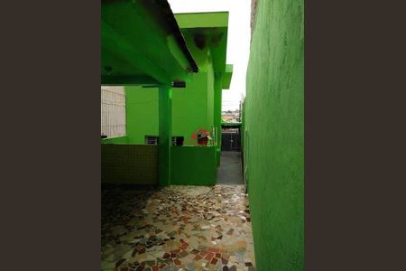 Casa à venda com 2 quartos, 120m² em Jardim Itacolomi, São Paulo