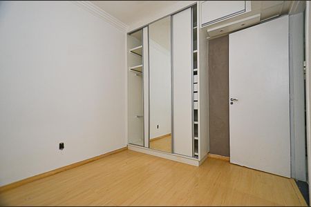 Quarto 1 de apartamento à venda com 3 quartos, 54m² em Sagrada Família, Belo Horizonte