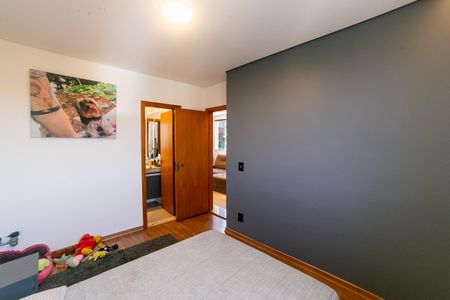 Apartamento à venda com 130m², 3 quartos e 2 vagasSuíte