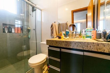 Apartamento à venda com 130m², 3 quartos e 2 vagasBanheiro da Suíte