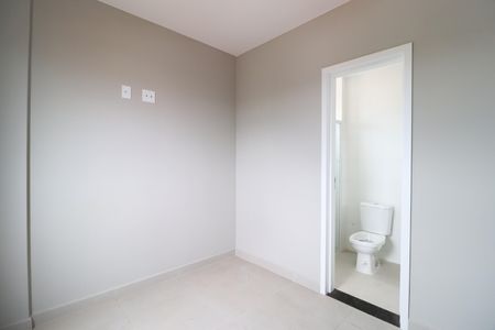 Quarto 1 - Suíte de apartamento para alugar com 2 quartos, 59m² em Brasil, Uberlândia