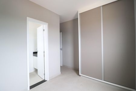 Quarto 1 - Suíte de apartamento para alugar com 2 quartos, 59m² em Brasil, Uberlândia