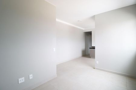 Sala de apartamento para alugar com 2 quartos, 59m² em Brasil, Uberlândia