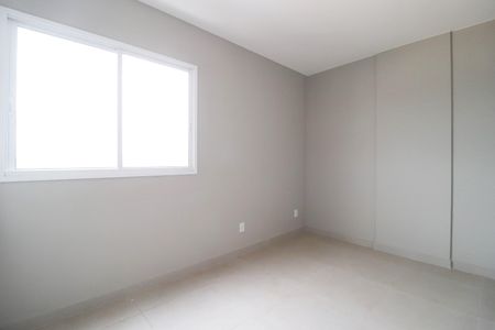 Sala de apartamento para alugar com 2 quartos, 59m² em Brasil, Uberlândia