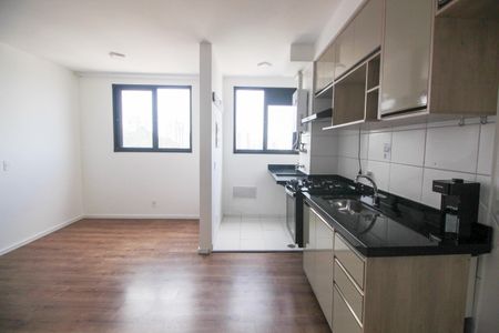 Sala e Cozinha  de apartamento para alugar com 2 quartos, 42m² em Vila Andrade, São Paulo