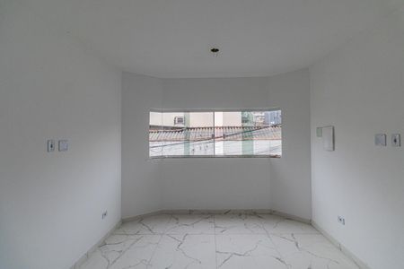 Sala de casa de condomínio à venda com 3 quartos, 90m² em Vila Granada, São Paulo