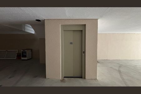 Apartamento para alugar com 52m², 2 quartos e 1 vagaElevador