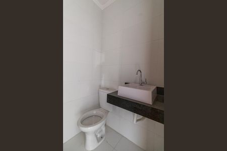 Banheiro Suíte 1 de casa de condomínio à venda com 2 quartos, 90m² em Vila Granada, São Paulo