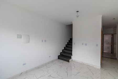 Sala de casa de condomínio à venda com 2 quartos, 90m² em Vila Granada, São Paulo