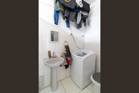 Banheiro de kitnet/studio para alugar com 1 quarto, 35m² em Centro, Campinas
