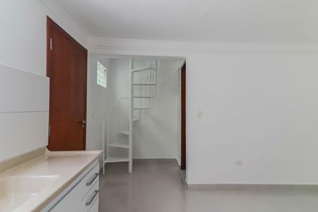 Sala e Cozinha de casa para alugar com 2 quartos, 70m² em Rio Pequeno, São Paulo
