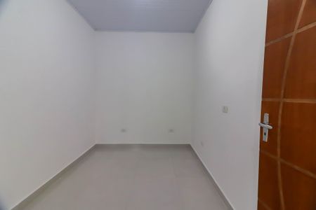 Quarto 2 de casa para alugar com 2 quartos, 70m² em Rio Pequeno, São Paulo