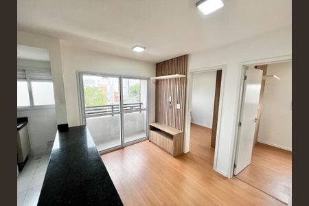 Sala/Cozinha de apartamento à venda com 2 quartos, 37m² em Parada Inglesa, São Paulo