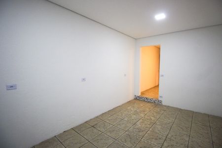 Quarto de casa para alugar com 1 quarto, 90m² em Jardim Vitoria, Taboão da Serra