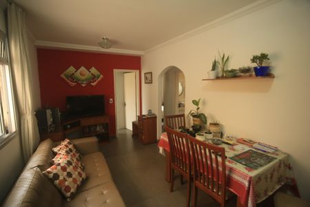 Sala de apartamento à venda com 2 quartos, 52m² em Caiçara-adelaide, Belo Horizonte