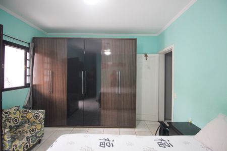 Suíte de casa para alugar com 3 quartos, 180m² em Jardim Vitoria, Taboão da Serra