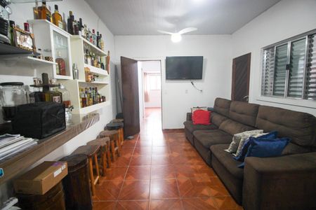 Sala 1 de casa para alugar com 3 quartos, 180m² em Jardim Vitoria, Taboão da Serra