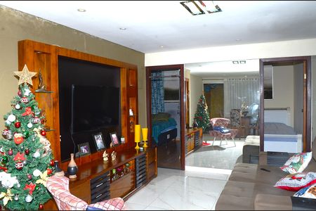 Sala de casa à venda com 3 quartos, 200m² em Dom Silvério, Belo Horizonte