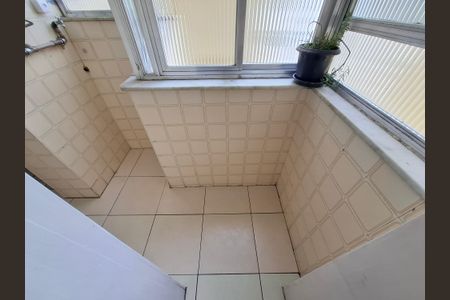 Apartamento para alugar com 70m², 2 quartos e sem vagaÁrea de serviço