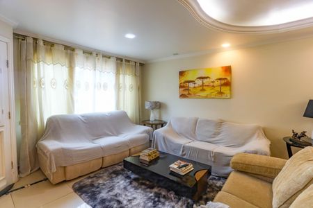 Sala  de casa para alugar com 2 quartos, 250m² em Centro, Diadema