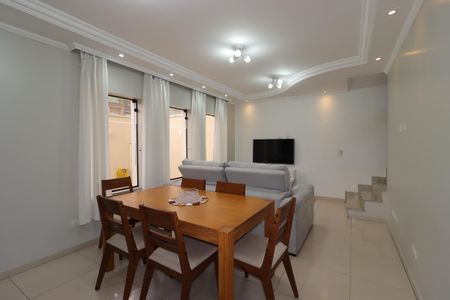 Sala de casa à venda com 3 quartos, 163m² em Pinheirinho, Santo André