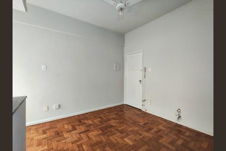 Sala de apartamento para alugar com 1 quarto, 44m² em Tijuca, Rio de Janeiro
