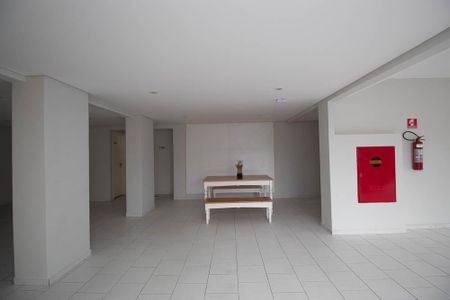 Apartamento para alugar com 50m², 2 quartos e 2 vagas Apartamento para alugar com 50m², 2 quartos e 2 vagasÁrea comum - Salão de festas