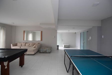 Apartamento para alugar com 50m², 2 quartos e 2 vagas Apartamento para alugar com 50m², 2 quartos e 2 vagasSala de Jogos