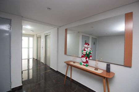 Apartamento para alugar com 50m², 2 quartos e 2 vagas Apartamento para alugar com 50m², 2 quartos e 2 vagasHall
