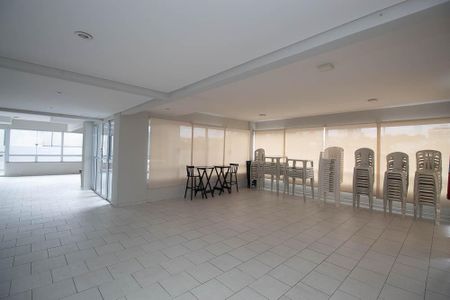 Apartamento para alugar com 50m², 2 quartos e 2 vagas Apartamento para alugar com 50m², 2 quartos e 2 vagasÁrea comum - Salão de festas