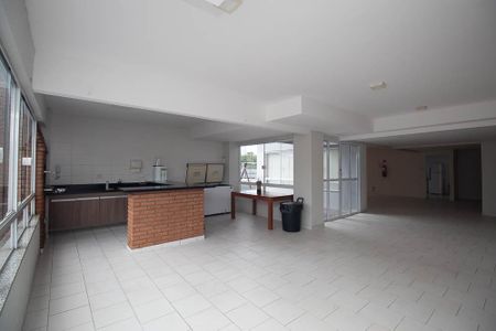 Apartamento para alugar com 50m², 2 quartos e 2 vagas Apartamento para alugar com 50m², 2 quartos e 2 vagasÁrea comum - Salão de festas