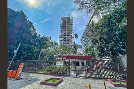 Apartamento para alugar com 90m², 3 quartos e 2 vagasFachada