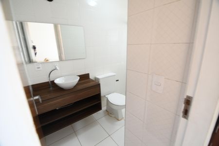 Banheiro de apartamento para alugar com 1 quarto, 42m² em Botafogo, Campinas