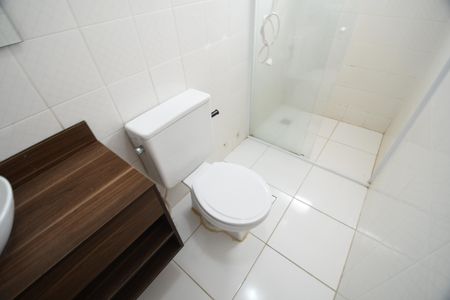 Banheiro de apartamento para alugar com 1 quarto, 42m² em Botafogo, Campinas