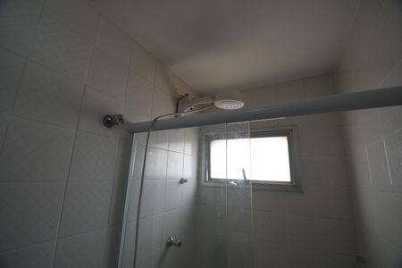 Banheiro de apartamento para alugar com 1 quarto, 42m² em Botafogo, Campinas