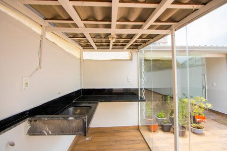 Apartamento à venda com 90m², 3 quartos e 2 vagasÁrea de serviço