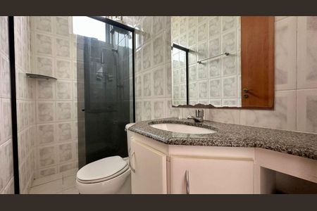 Banheiro  de apartamento para alugar com 2 quartos, 80m² em Castelo, Belo Horizonte