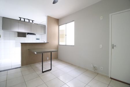 Sala de apartamento para alugar com 2 quartos, 46m² em Chácaras Tubalina E Quartel, Uberlândia