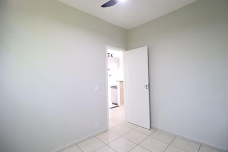 Quarto 1 de apartamento para alugar com 2 quartos, 46m² em Chácaras Tubalina E Quartel, Uberlândia